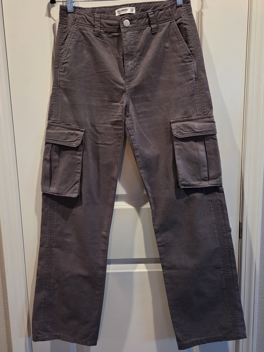 Pull&Bear Women's Gray-Brown Straight Leg Cargo Pants